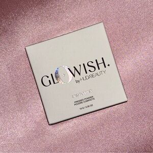 GloWish Luminous Pressed Powder🪄🪞✨